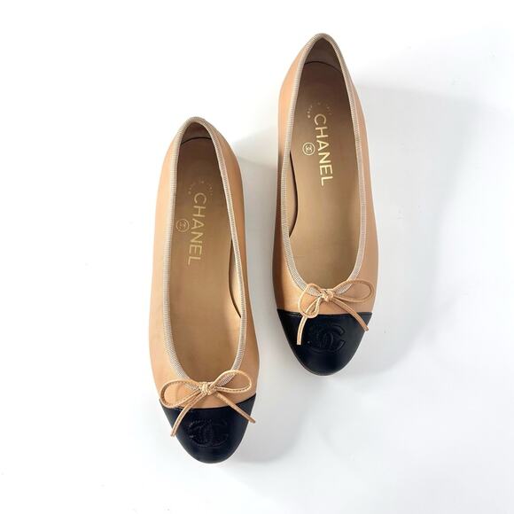 Chanel CC Logo Beige Black Leather Bow Embellished Ballet Flats 36.5 - Picture 3 of 11